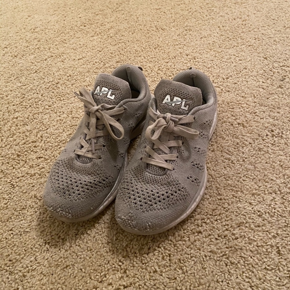lululemon APL shoes
